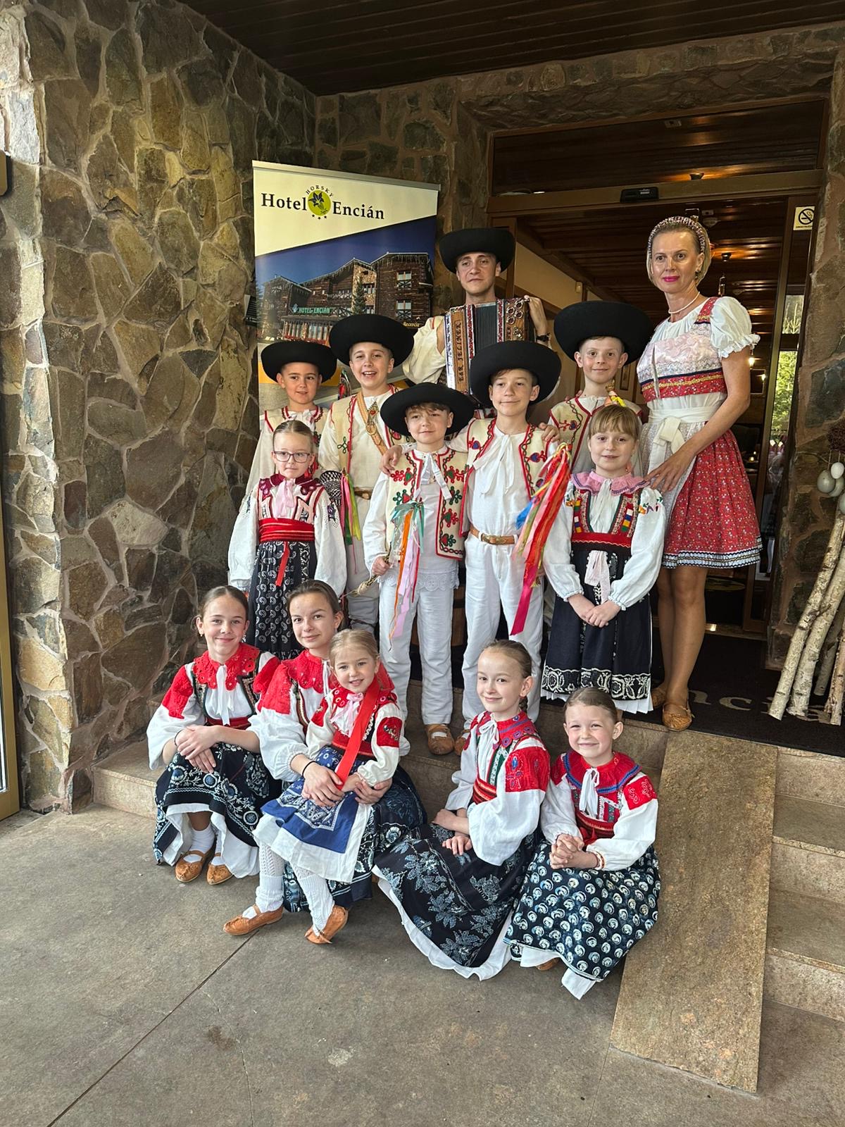 1ceb24cb-d48b-4953-b36c-34b6968004d2